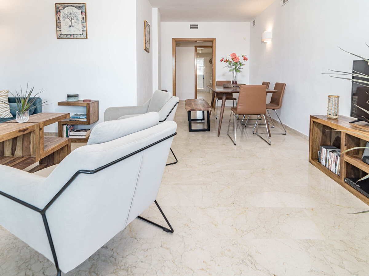 Appartement 2 chambres avec terrasse et piscine - Photo 5