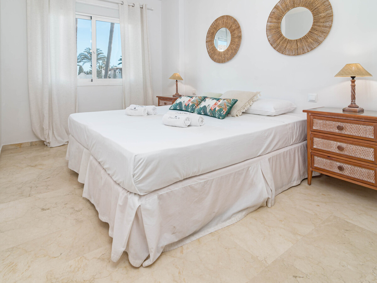 Appartement 2 chambres avec terrasse et piscine - Photo 16