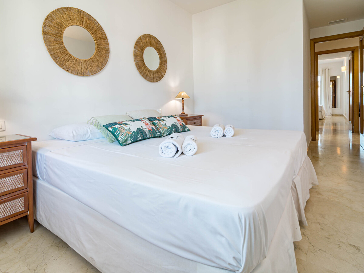Appartement 2 chambres avec terrasse et piscine - Photo 20