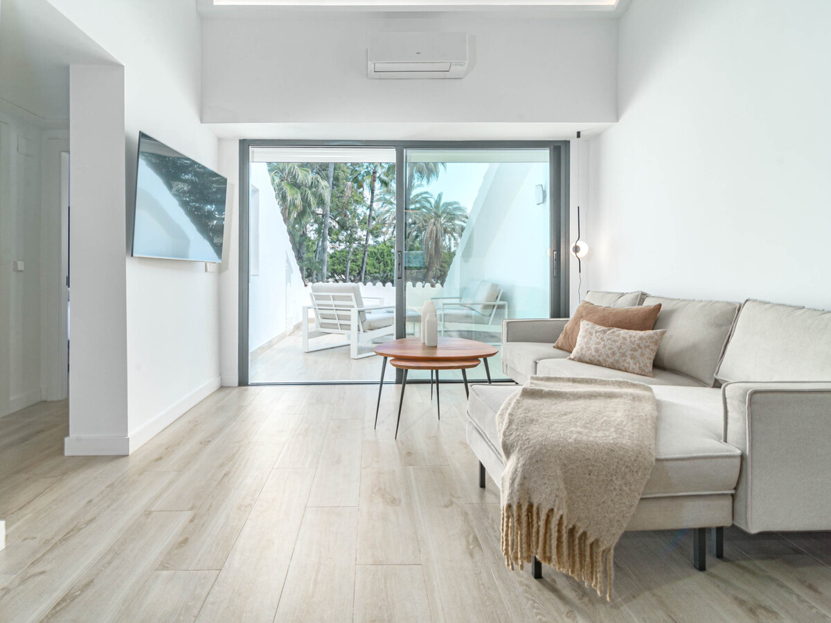 Appartement 3 chambres à Nueva Andalucía, piscine et balcon - Photo 16