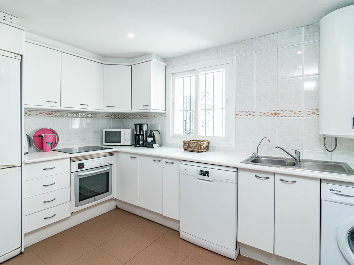 Appartement 6 pers à Marbella, piscine et jardin - Photo 17