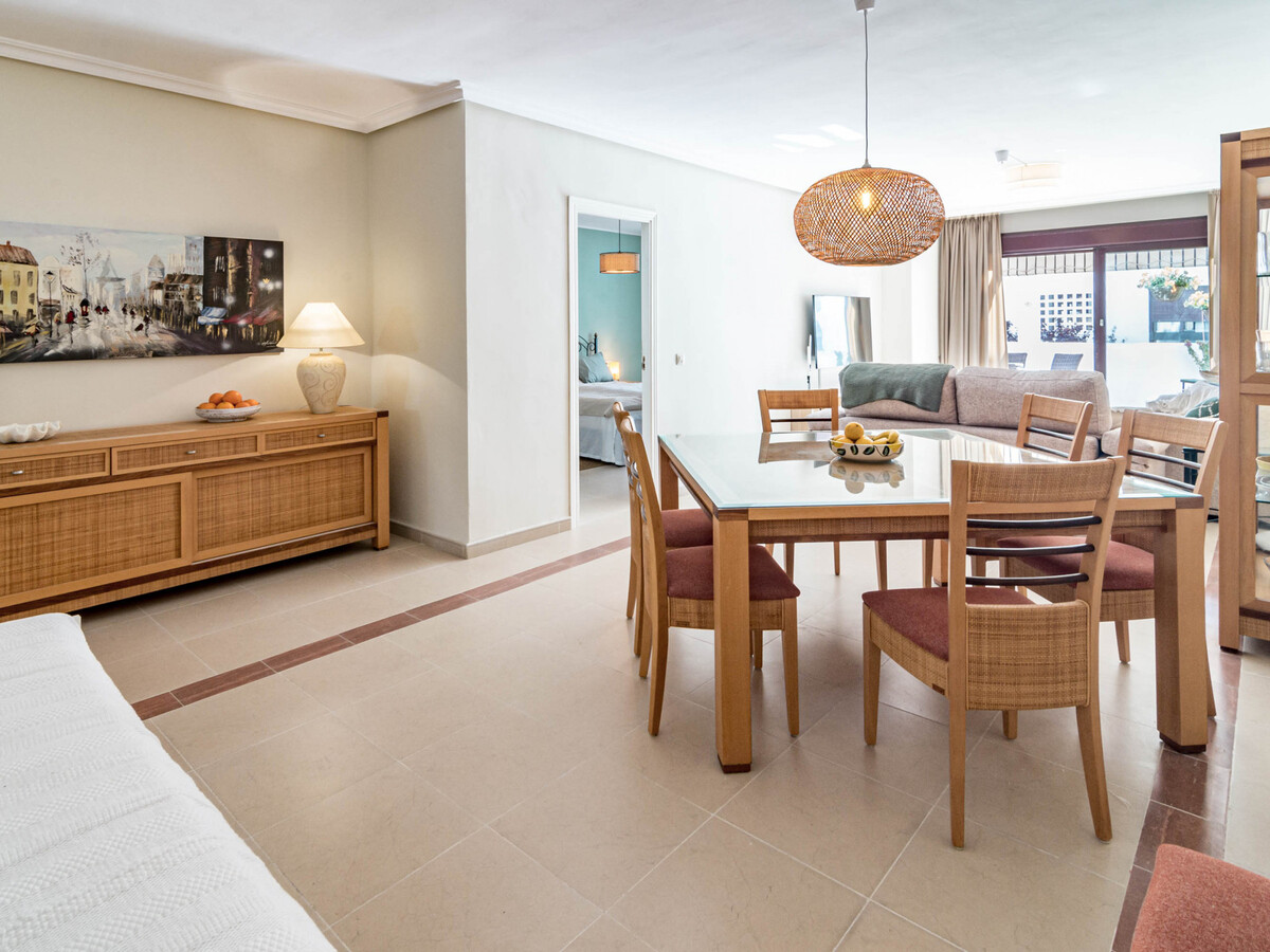 Appartement 2 ch, 110 m² avec piscine chauffée à Marbella - Photo 2