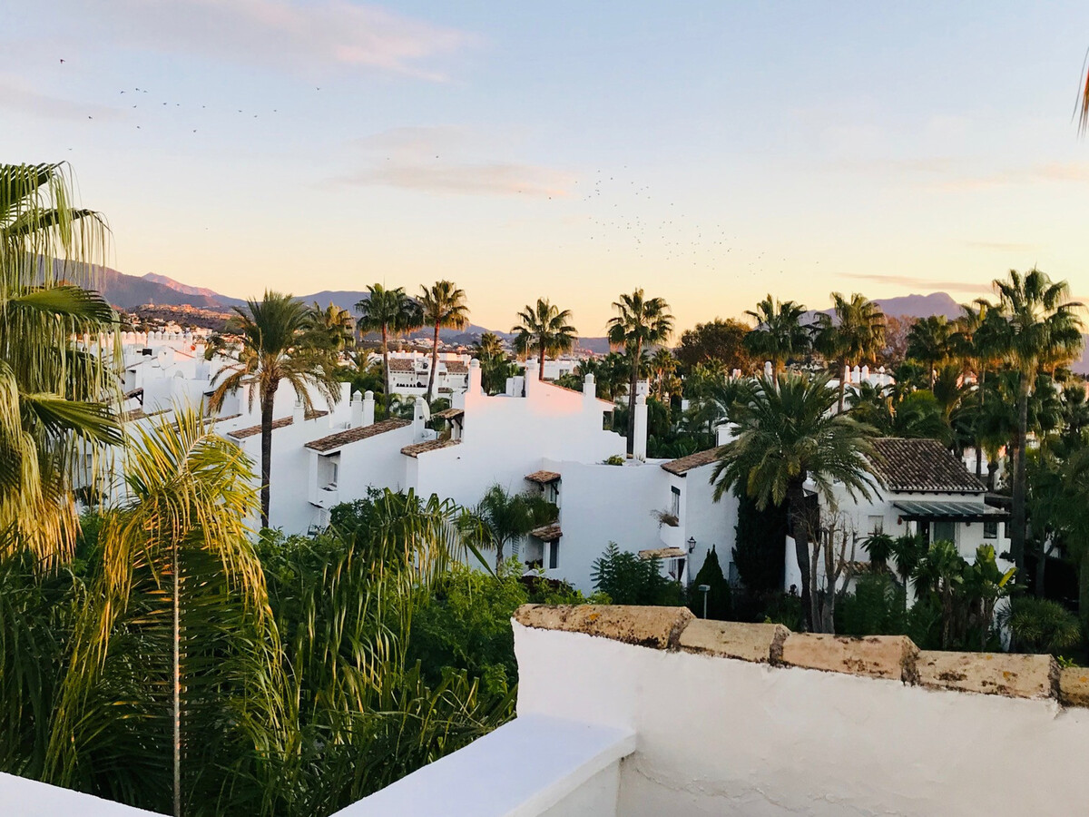 Appartement 150m² front de mer à Estepona, 3 ch, piscine - Photo 17