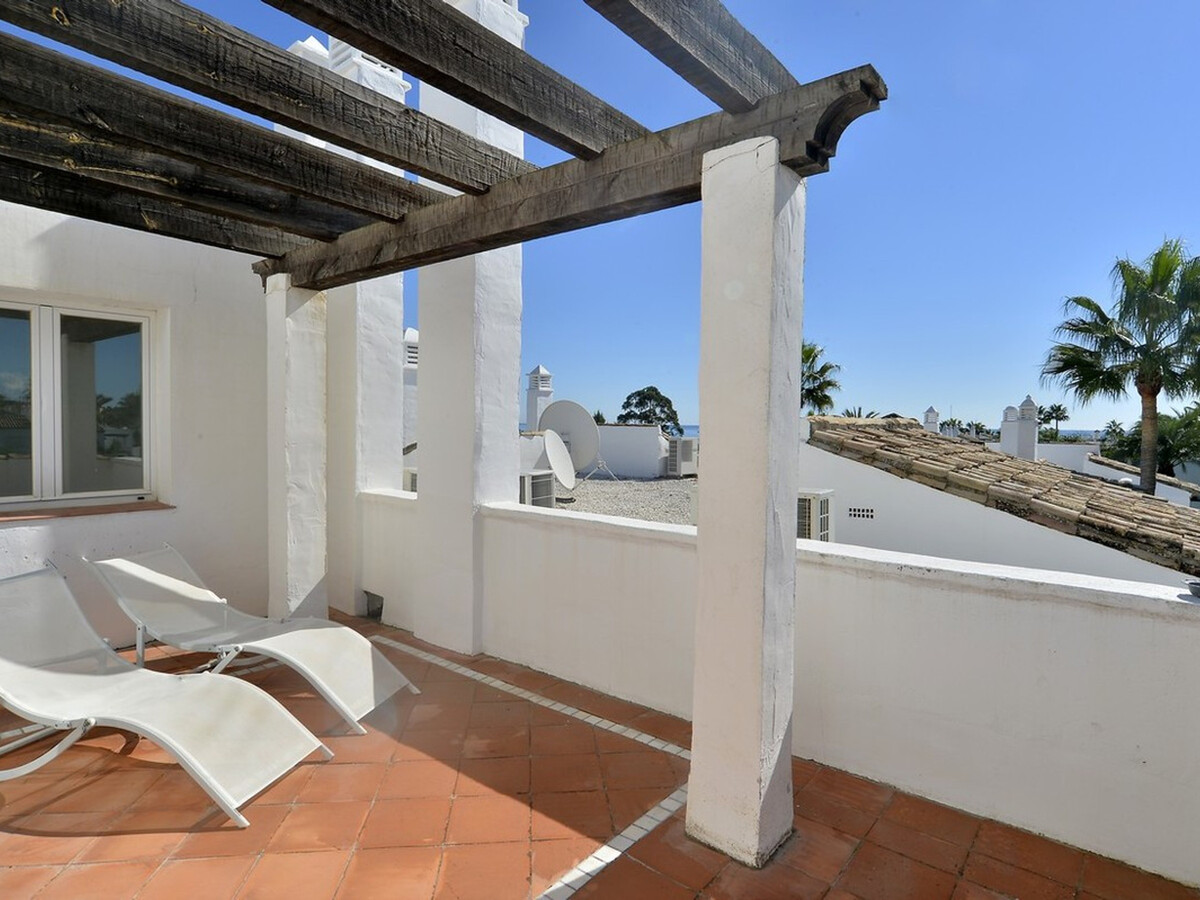 Appartement 150m² front de mer à Estepona, 3 ch, piscine - Photo 20
