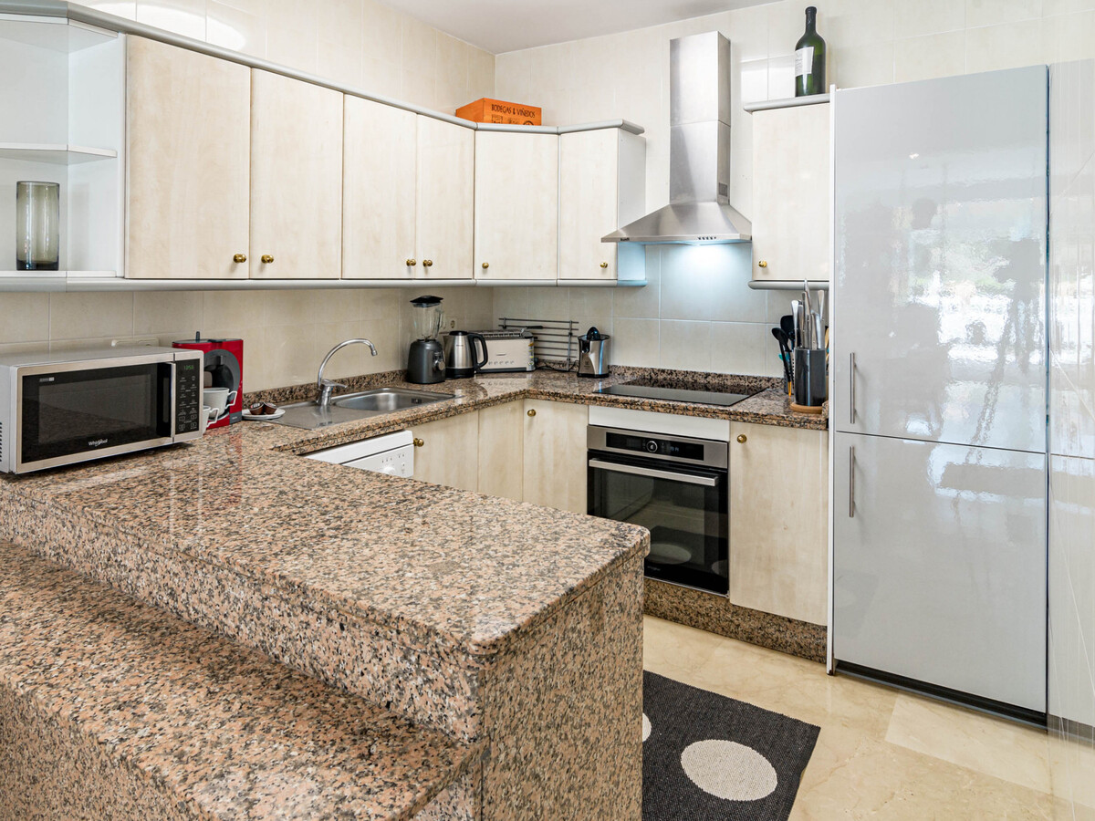Maison mitoyenne 2 chambres à Marbella, 1ère ligne de golf - Photo 3
