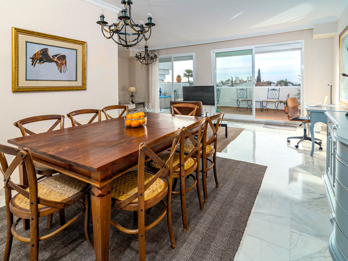Appartement 4 ch, 193 m², piscine et jardin à Estepona - Photo 2