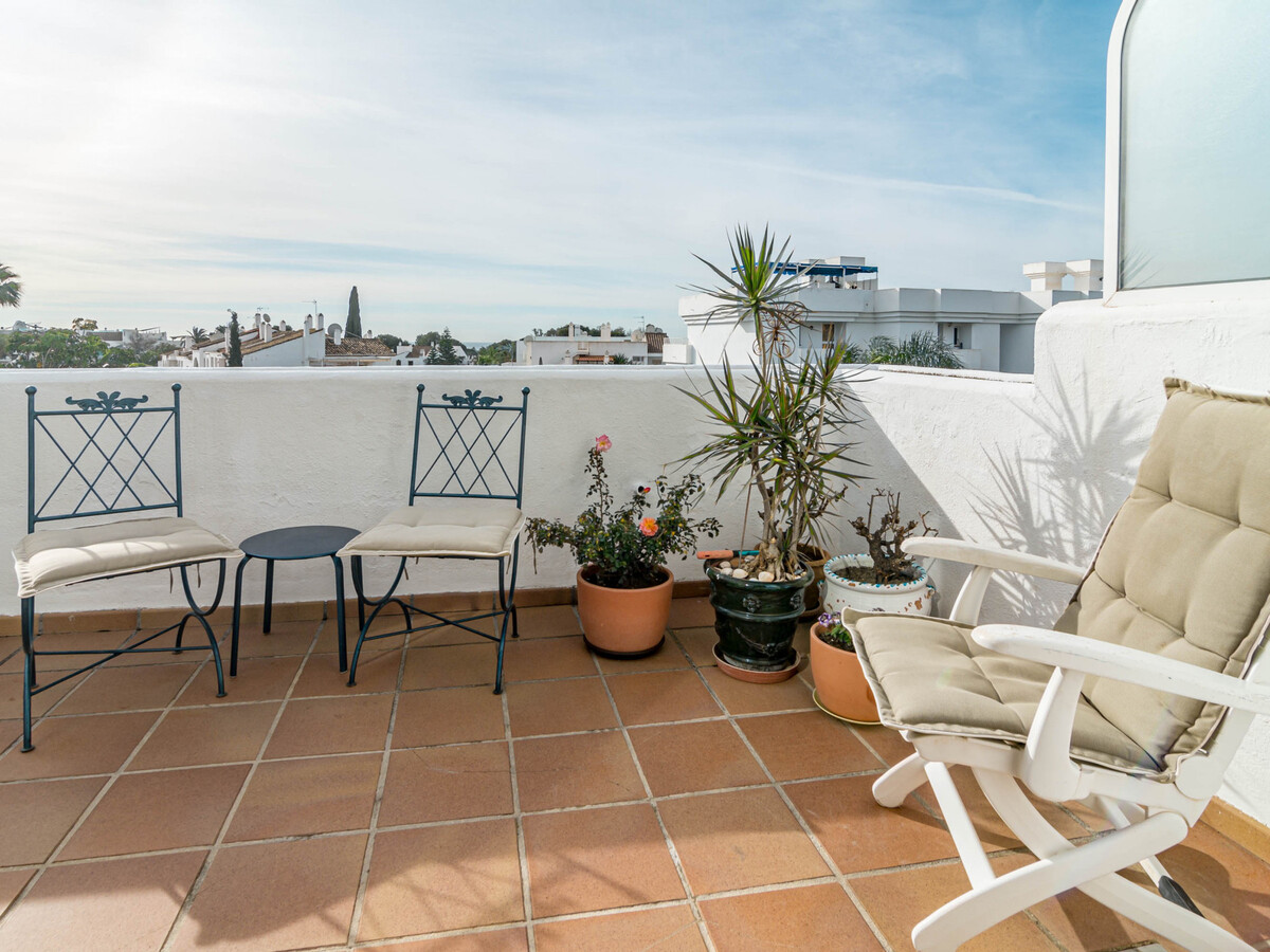 Appartement 4 ch, 193 m², piscine et jardin à Estepona - Photo 7