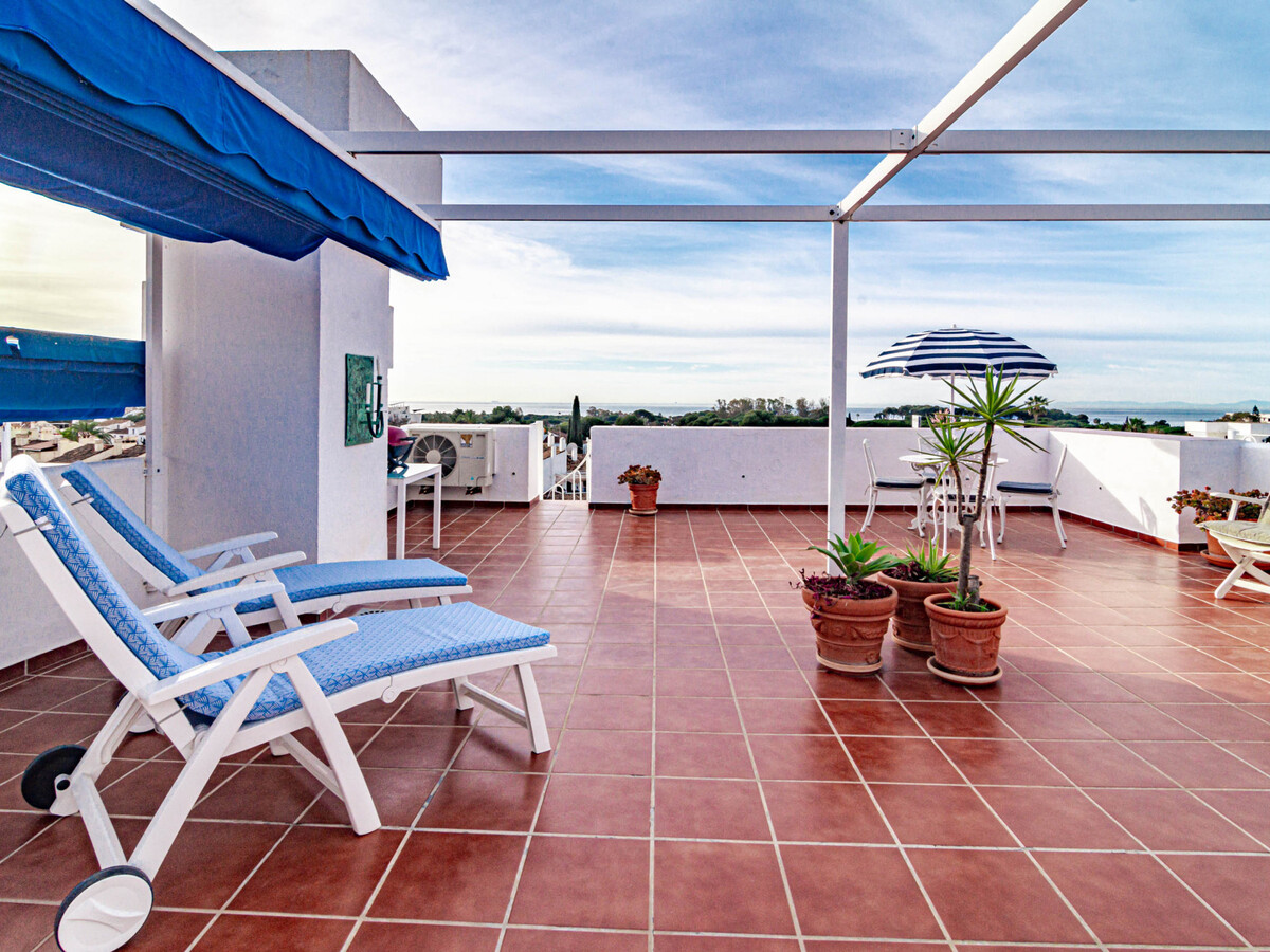 Appartement 4 ch, 193 m², piscine et jardin à Estepona - Photo 12