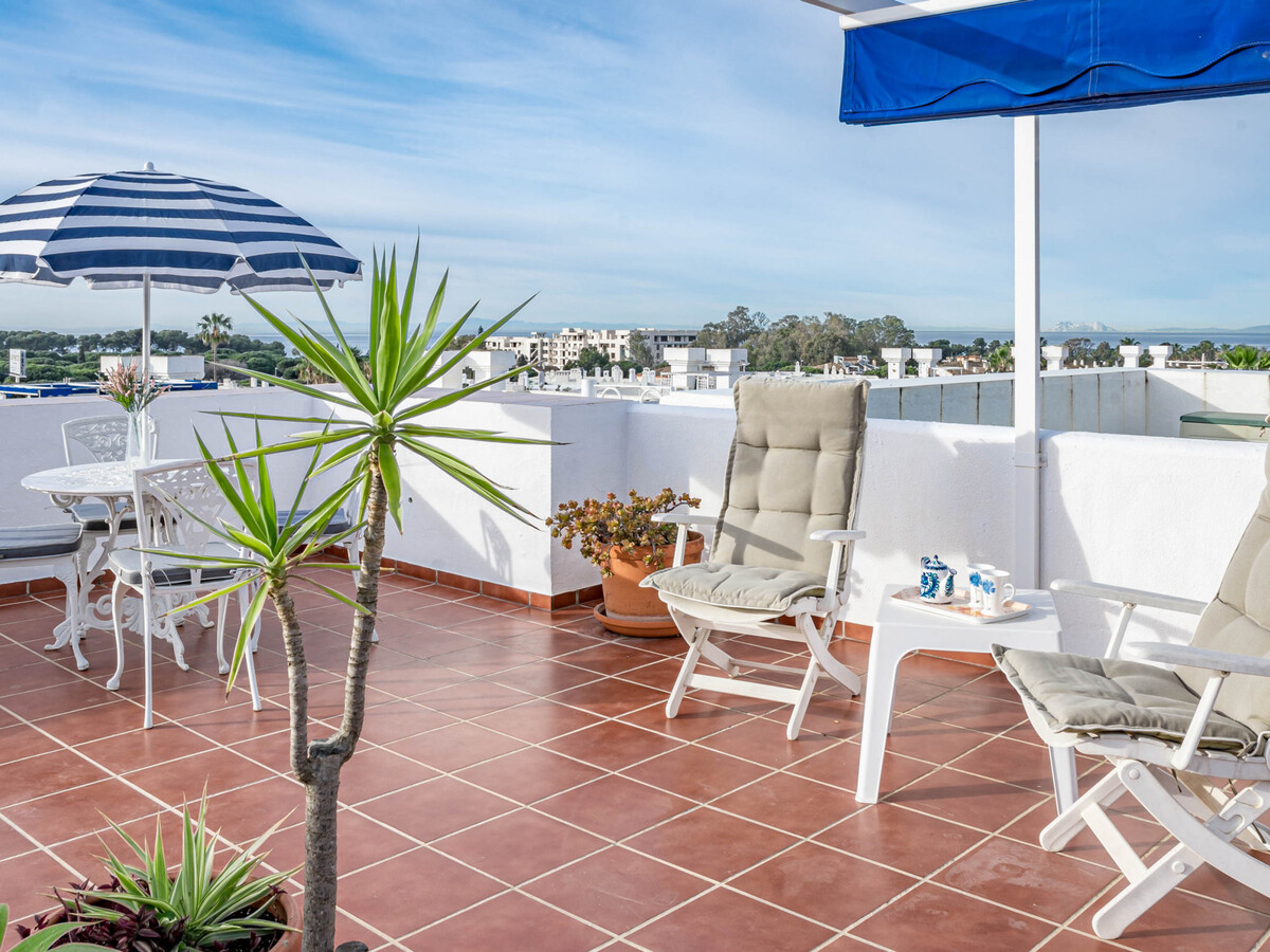 Appartement 4 ch, 193 m², piscine et jardin à Estepona - Photo 19