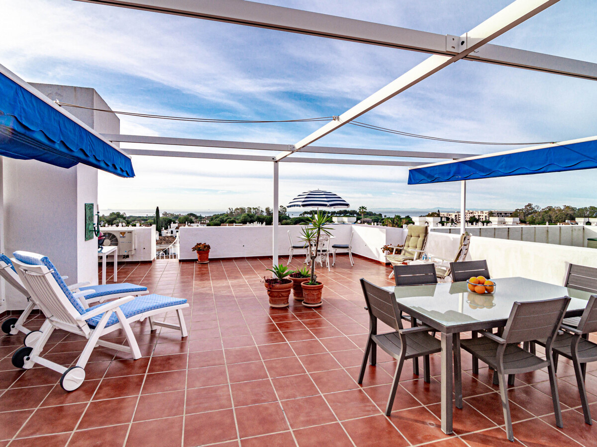 Appartement 4 ch, 193 m², piscine et jardin à Estepona - Photo 22