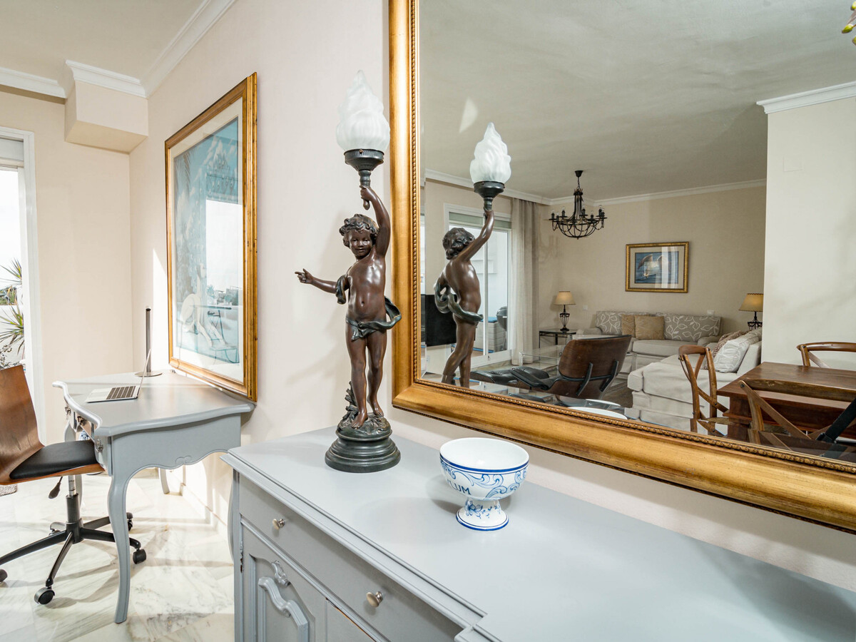 Appartement 4 ch, 193 m², piscine et jardin à Estepona - Photo 30