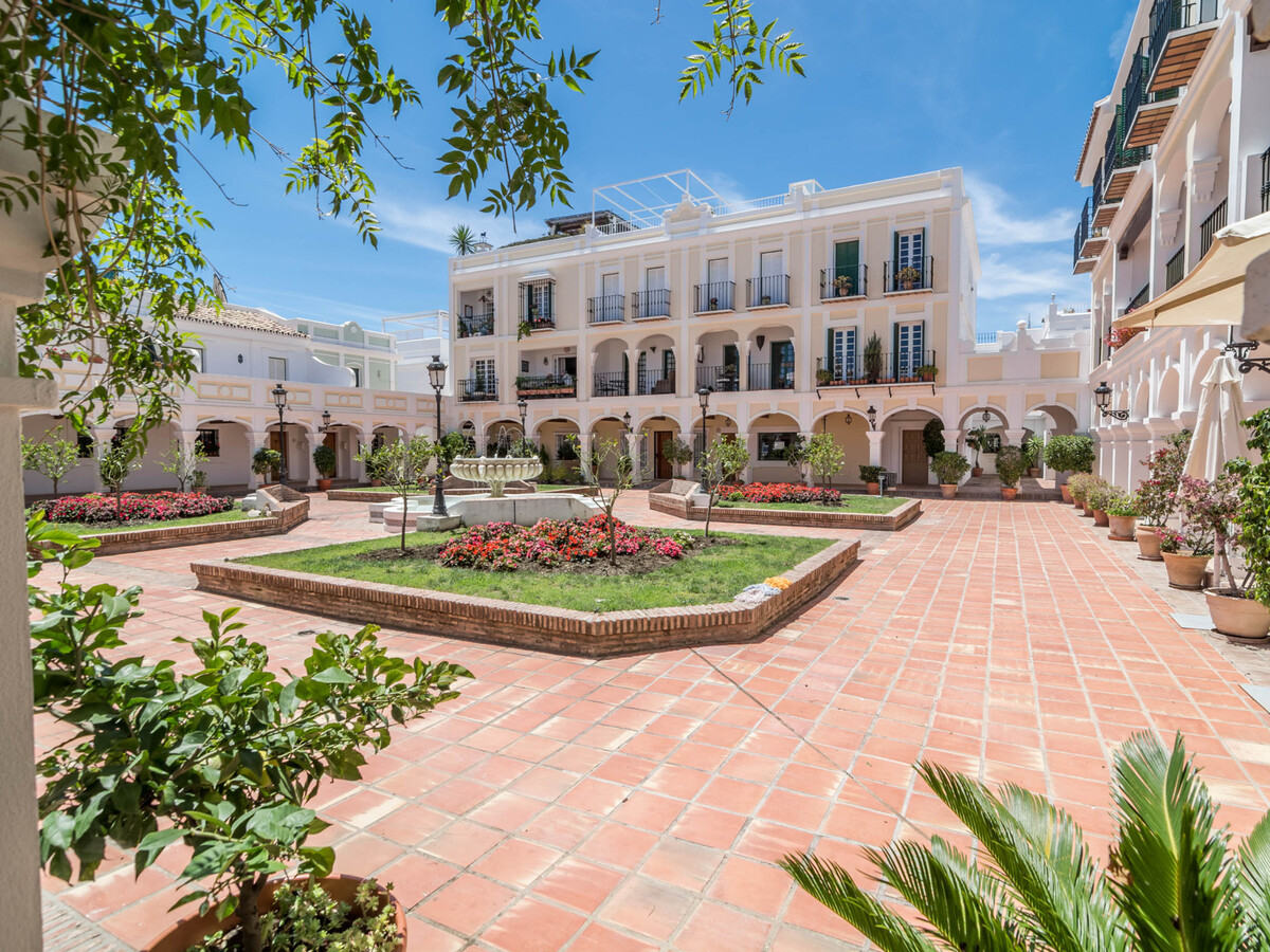 Maison 4 ch. Marbella, piscine collective à Nueva Andalucia - Photo 3