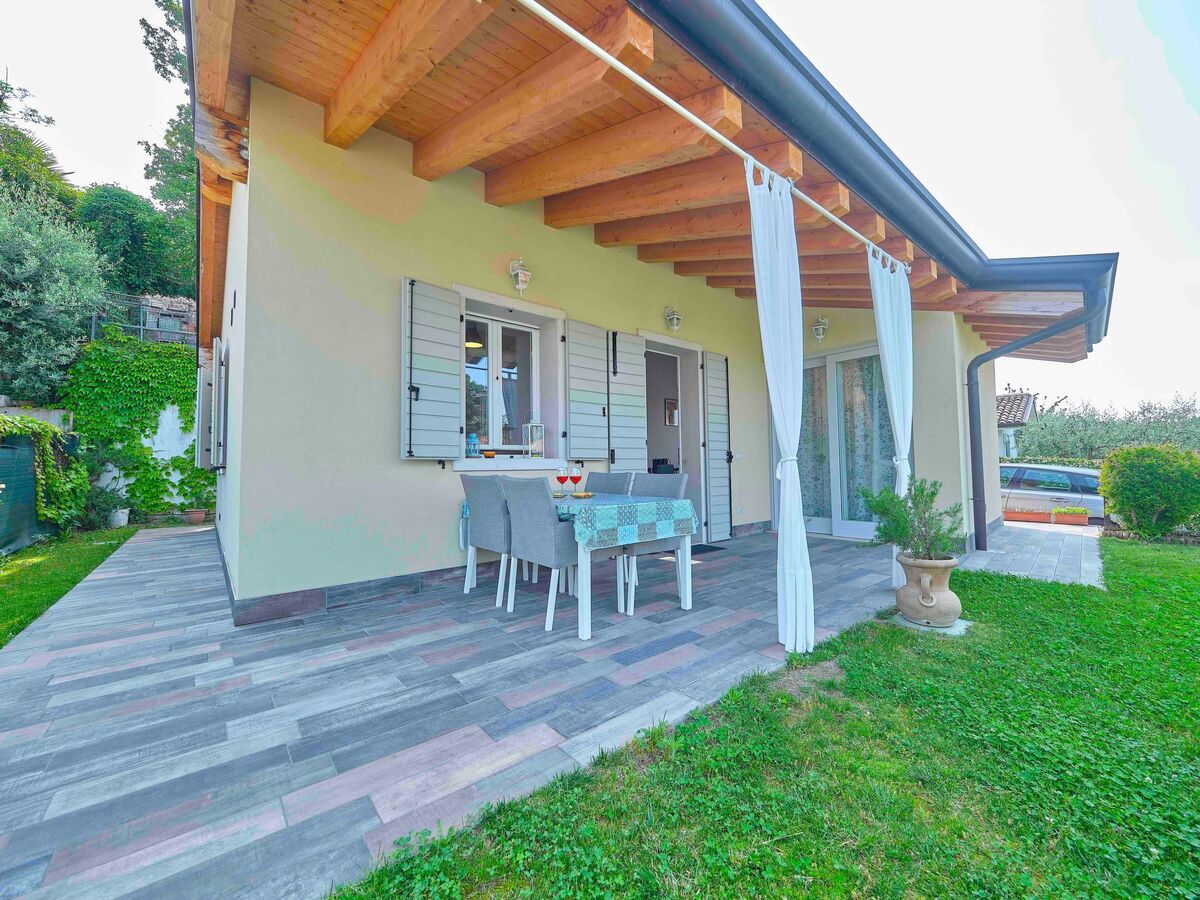 Schönes Ferienhaus Villetta Batik, Maison 6 personnes à Bardolino - Photo 1