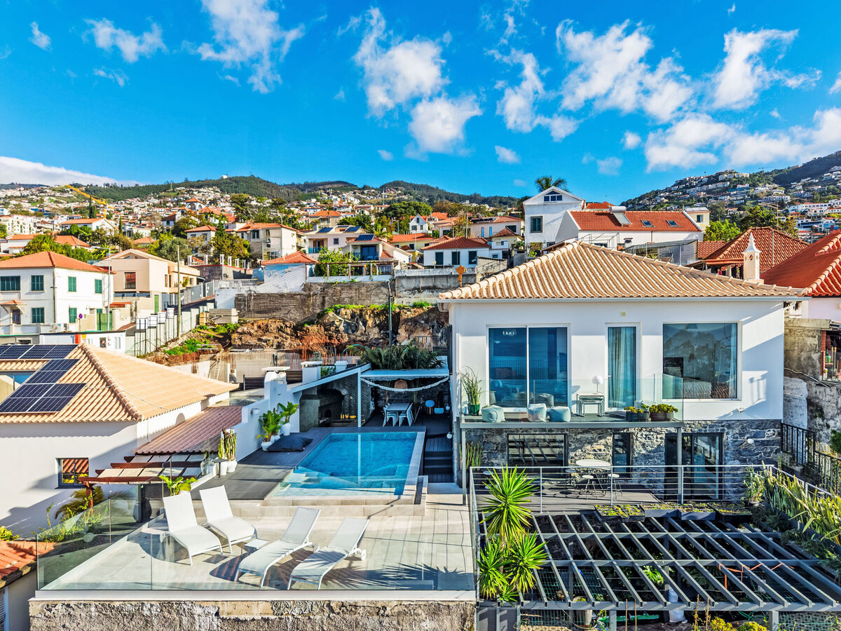 Villa Lazaro à Funchal : piscine chauffée, vue mer et montagne - Photo 5