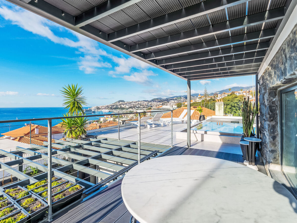 Villa Lazaro à Funchal : piscine chauffée, vue mer et montagne - Photo 37