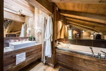 SG-138-BLANCHE-Y, Séjour de luxe – Chalet confortable avec jacuzzi - Photo 65