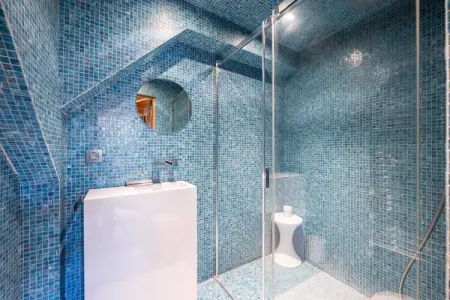 SG-138-BLANCHE-Y, Séjour de luxe – Chalet confortable avec jacuzzi - Photo 119