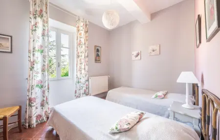 Maison de charme à Jonquerettes, 90 m², jardin 700 m² : photo 15