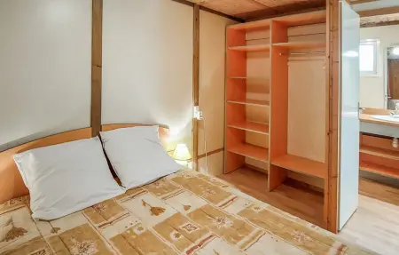 Location Maison 5 personnes à Altillac - Photo 13