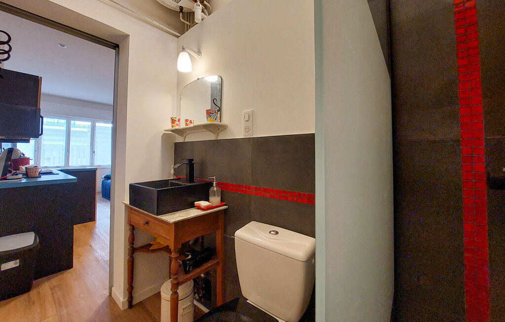 Appartement centre-ville, 200 m de la plage à Royan - Photo 6