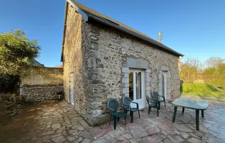 Maison en pierre avec jardin à Heugueville-sur-Sienne : photo 10