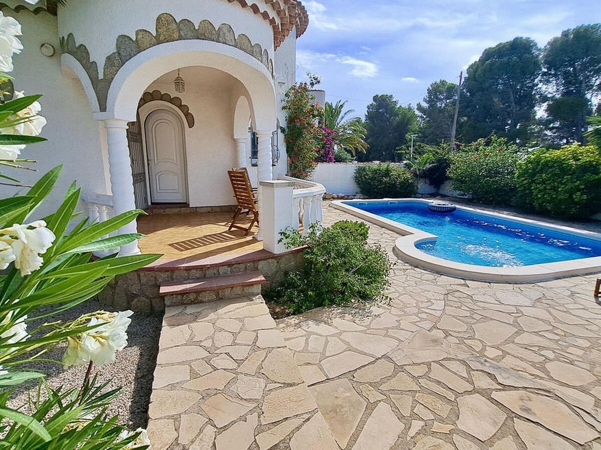 Villa Sol Miami Platja : 3 ch, piscine privée, 429m² terrain - Photo 3