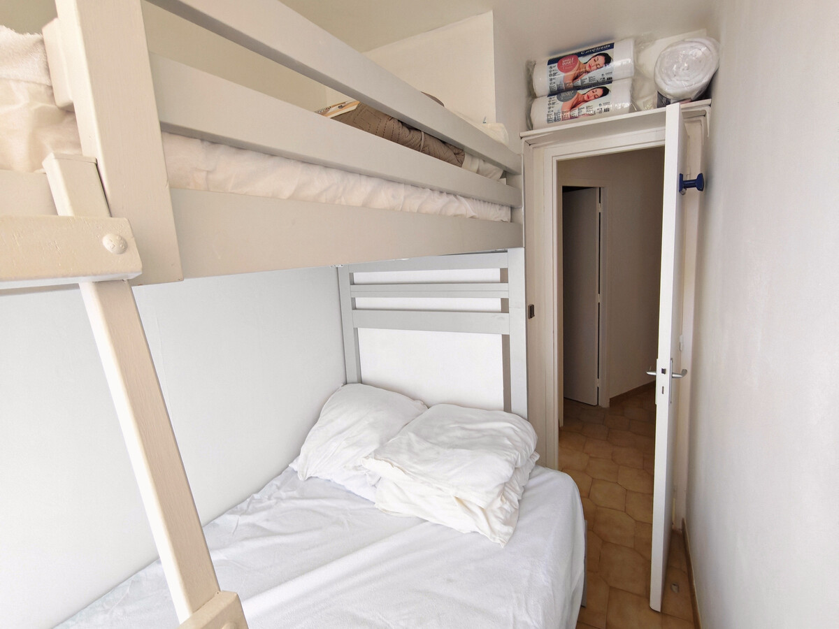Studio cabine 22m² rénové, terrasse vue mer - Canet - Photo 7