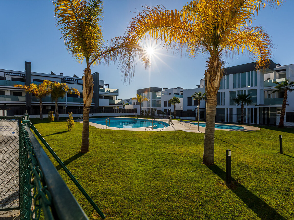 Appartement 97 m² Caleta de Vélez, vue mer et piscine - Photo 12