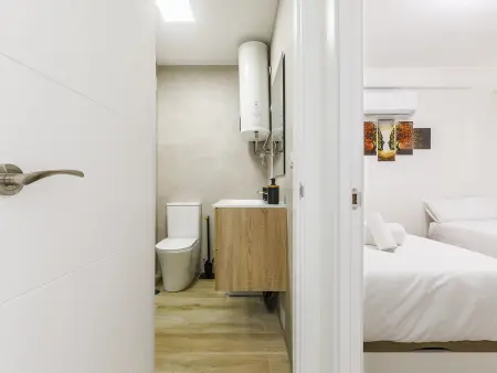 Appartement moderne 2ch avec terrasse et piscine à Torre del Mar : photo 26