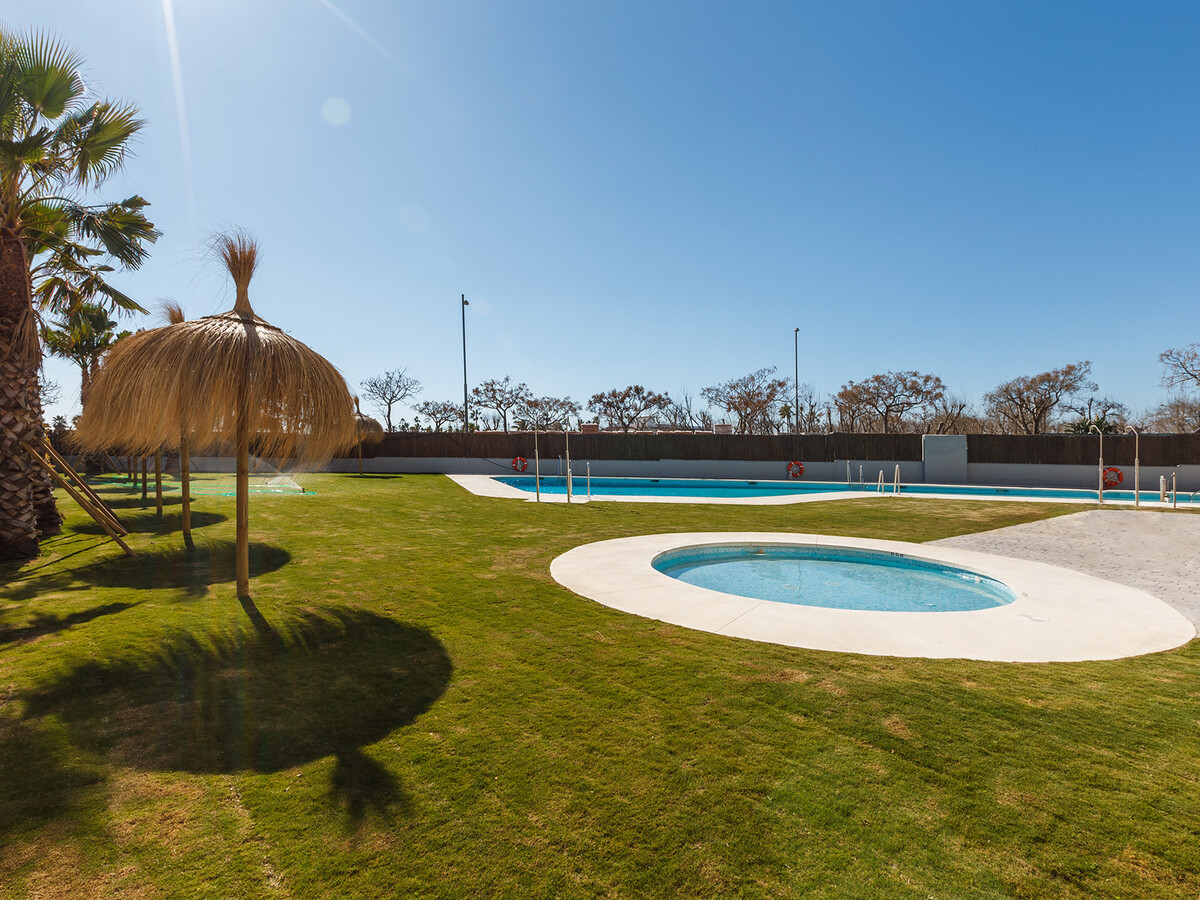 Appartement 2 chambres avec terrasse et piscine à Torre del Mar - Photo 2