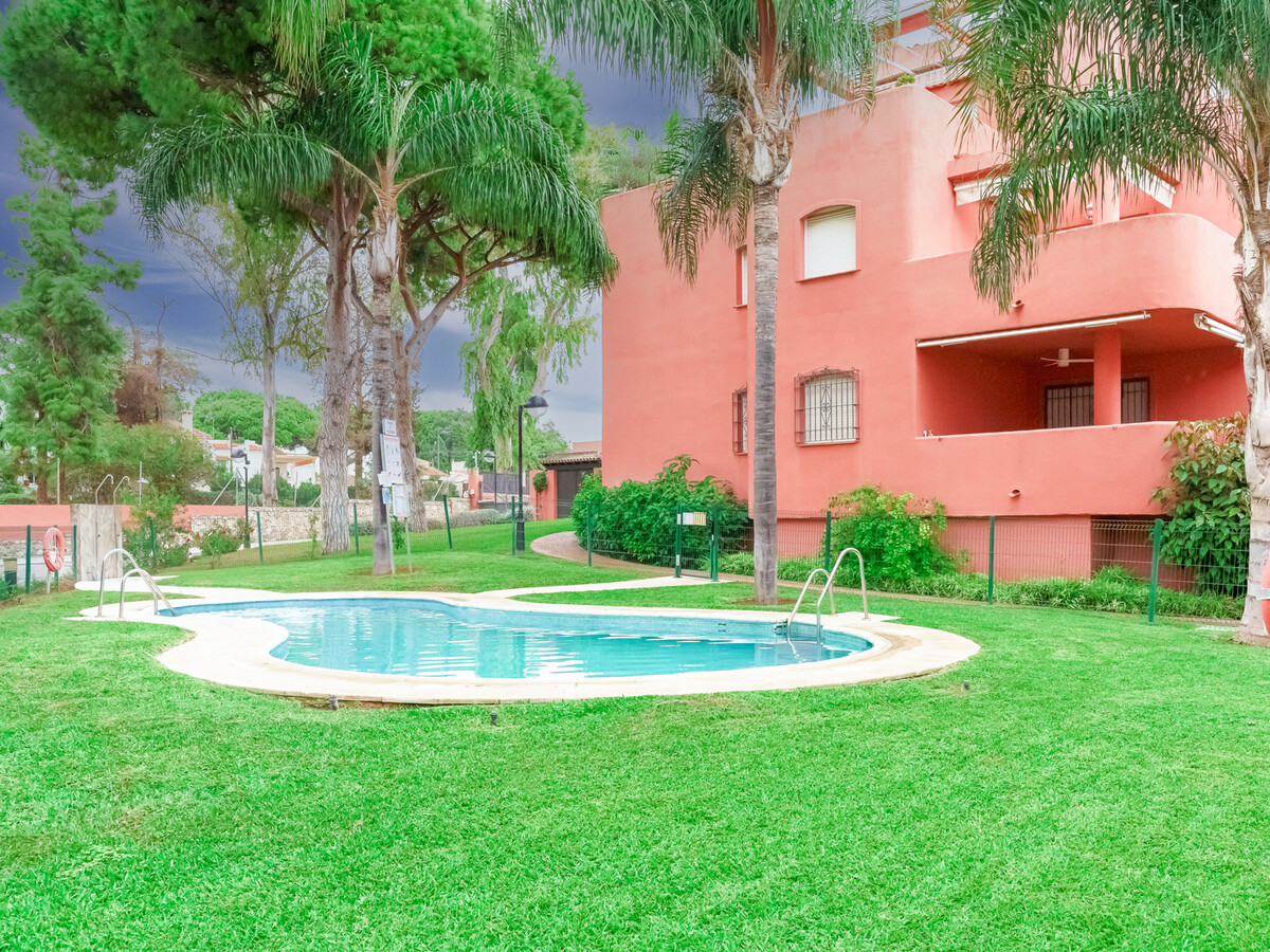 Appartement 2 chambres Marbella, terrasse et jacuzzi - Photo 9