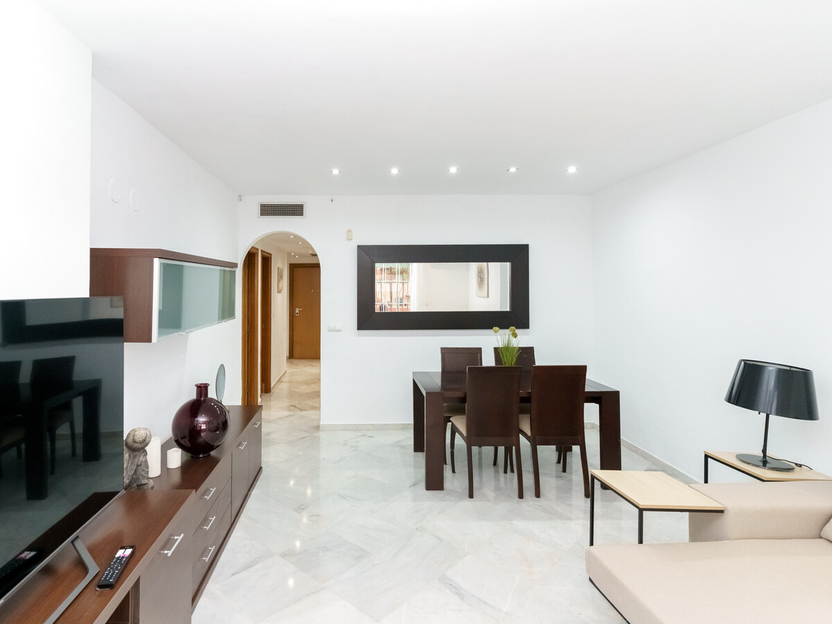 Appartement 2 chambres Marbella, terrasse et jacuzzi - Photo 21