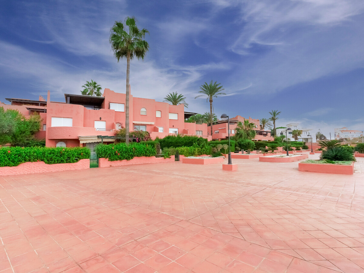 Appartement 2 chambres Marbella, terrasse et jacuzzi - Photo 35