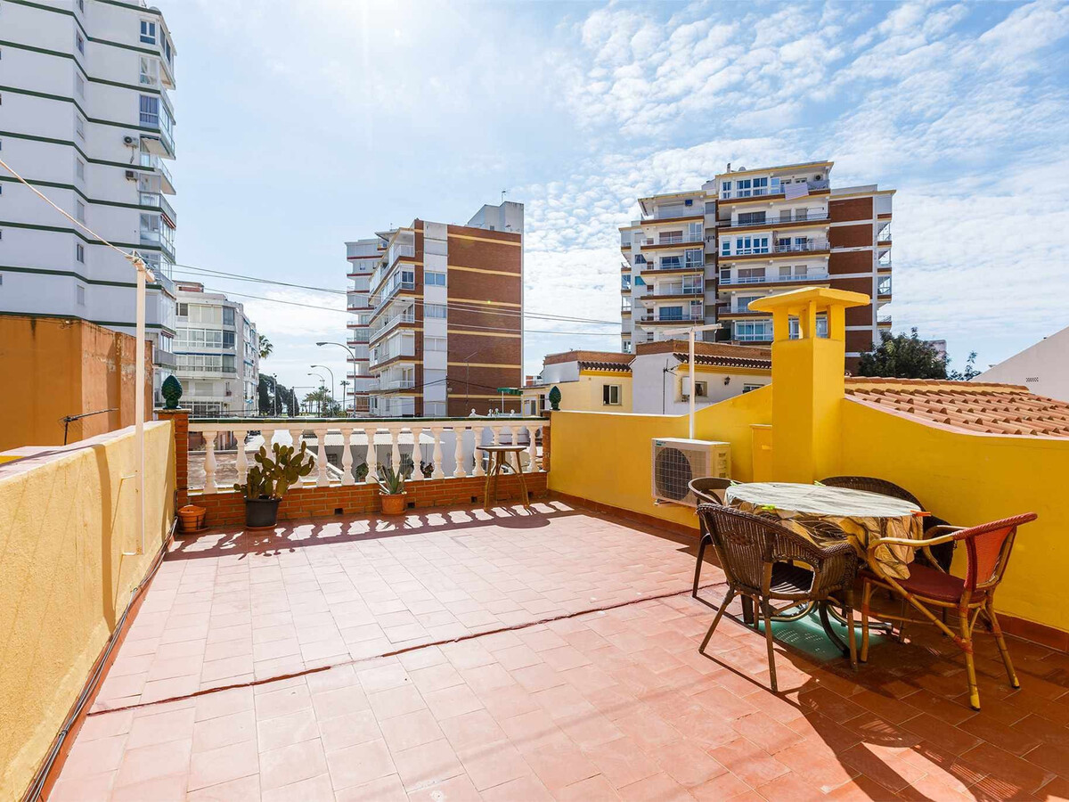 Maison mitoyenne 3 chambres, 50 m² de terrasse à Torre del Mar - Photo 1