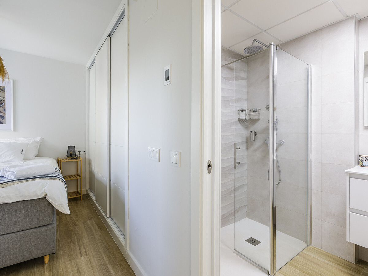 Appartement 2 chambres Torre del Mar, 190 m de la plage - Photo 32