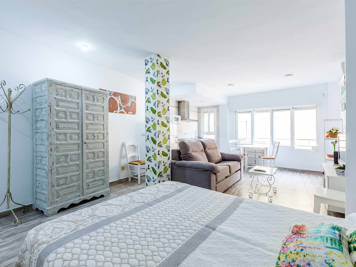 Studio 45 m² climatisé avec cuisine américaine - Photo 4