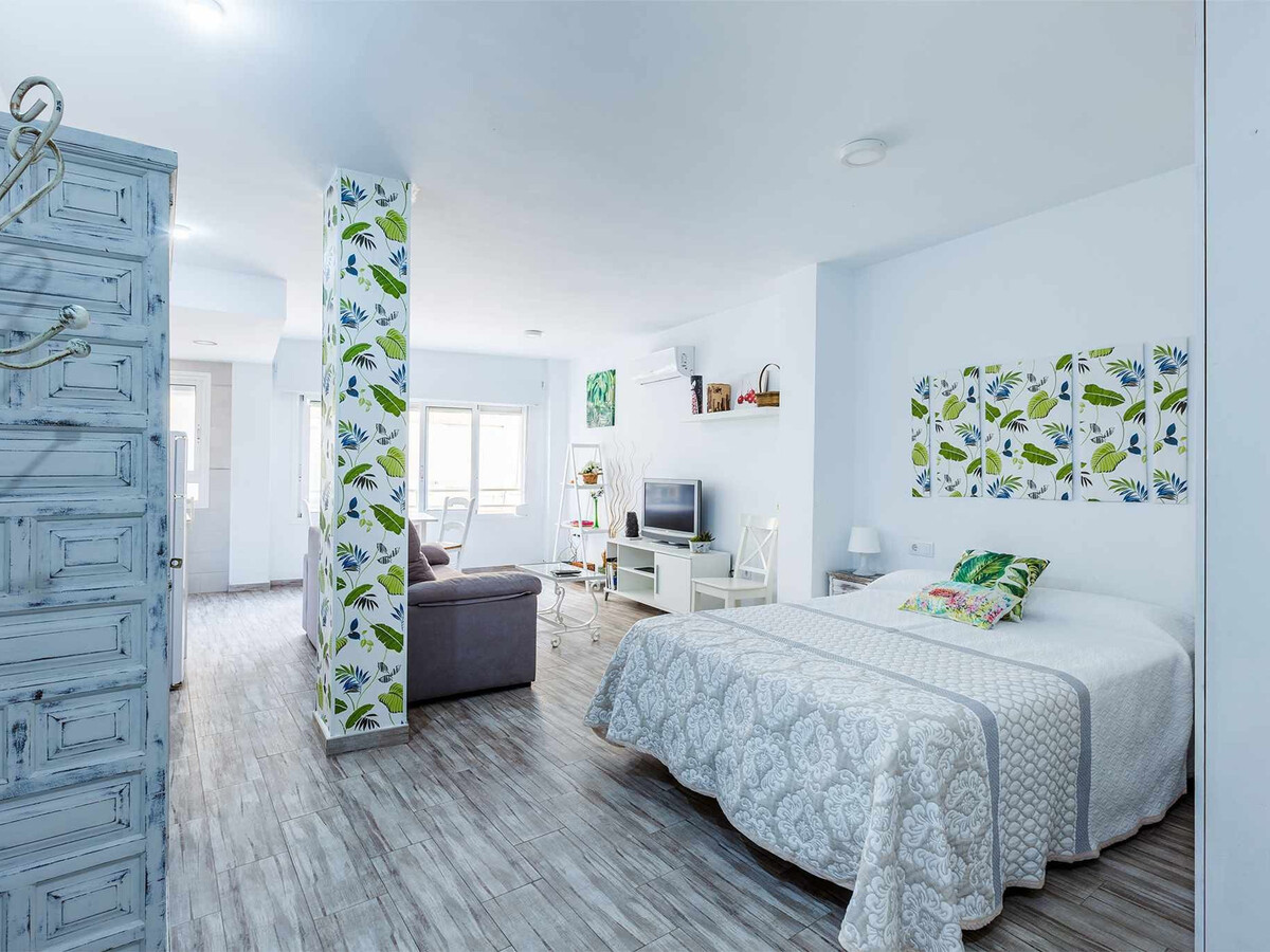 Studio 45 m² climatisé avec cuisine américaine - Photo 6
