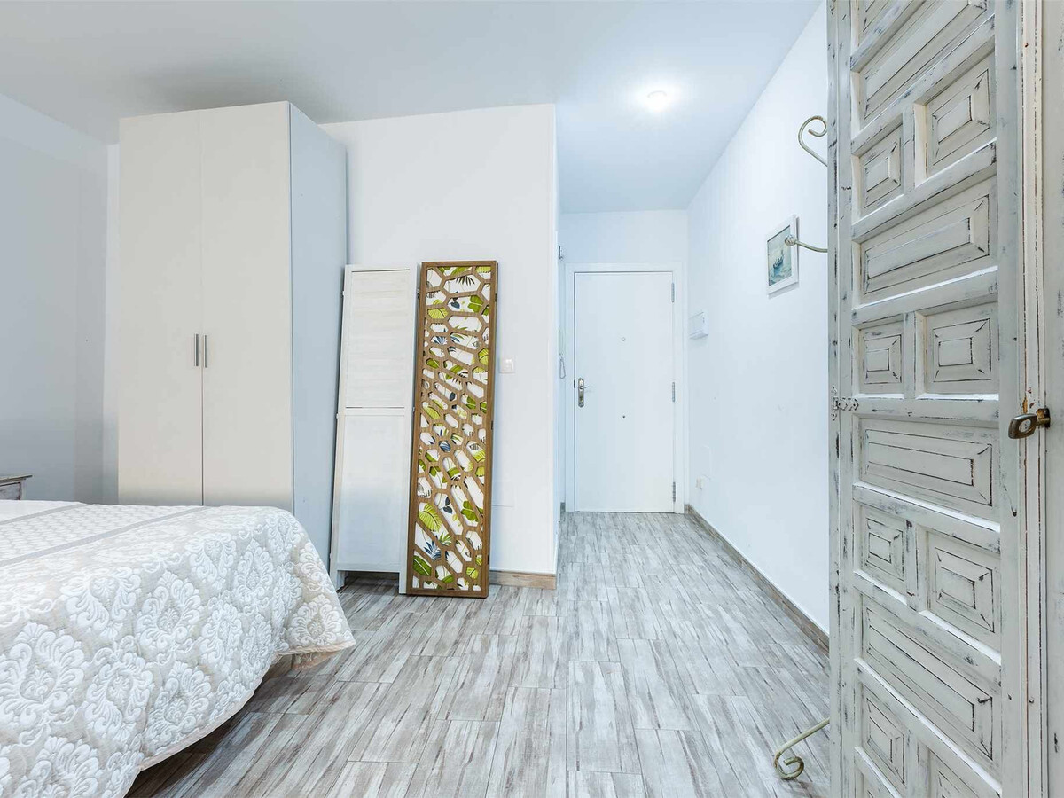 Studio 45 m² climatisé avec cuisine américaine - Photo 8