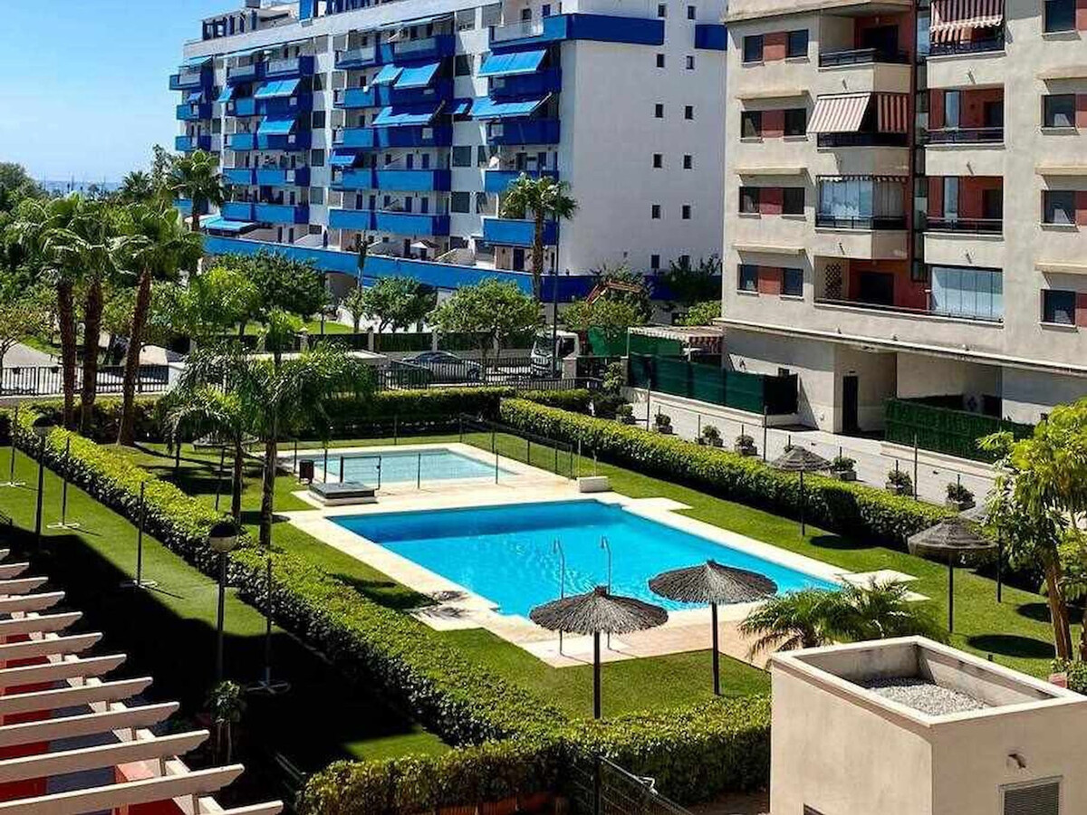Appartement 3 chambres Torre del Mar, piscine et parking - Photo 1