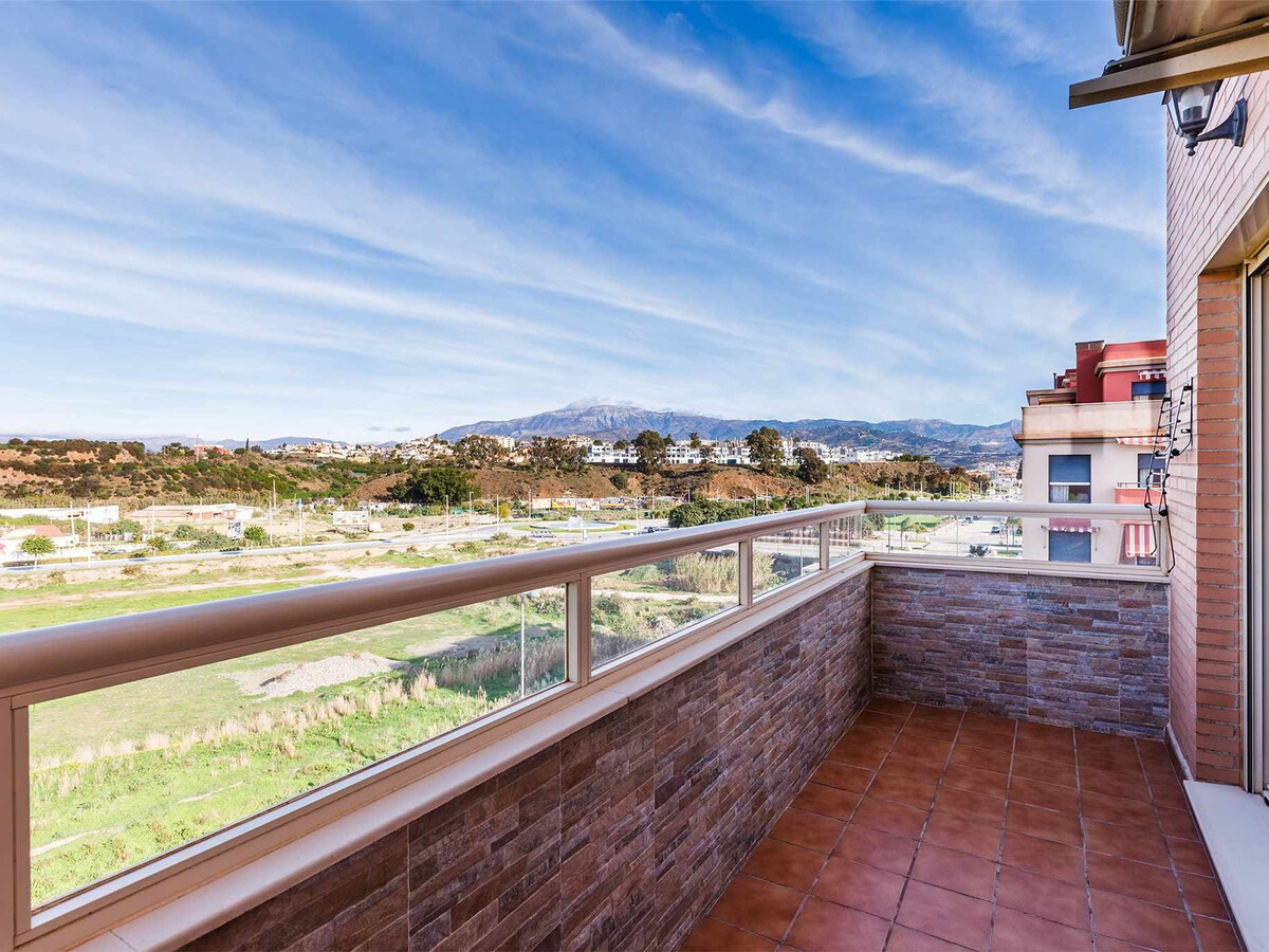 Appartement 5 pers., 2 ch., terrasse et parking à Torre del Mar - Photo 2