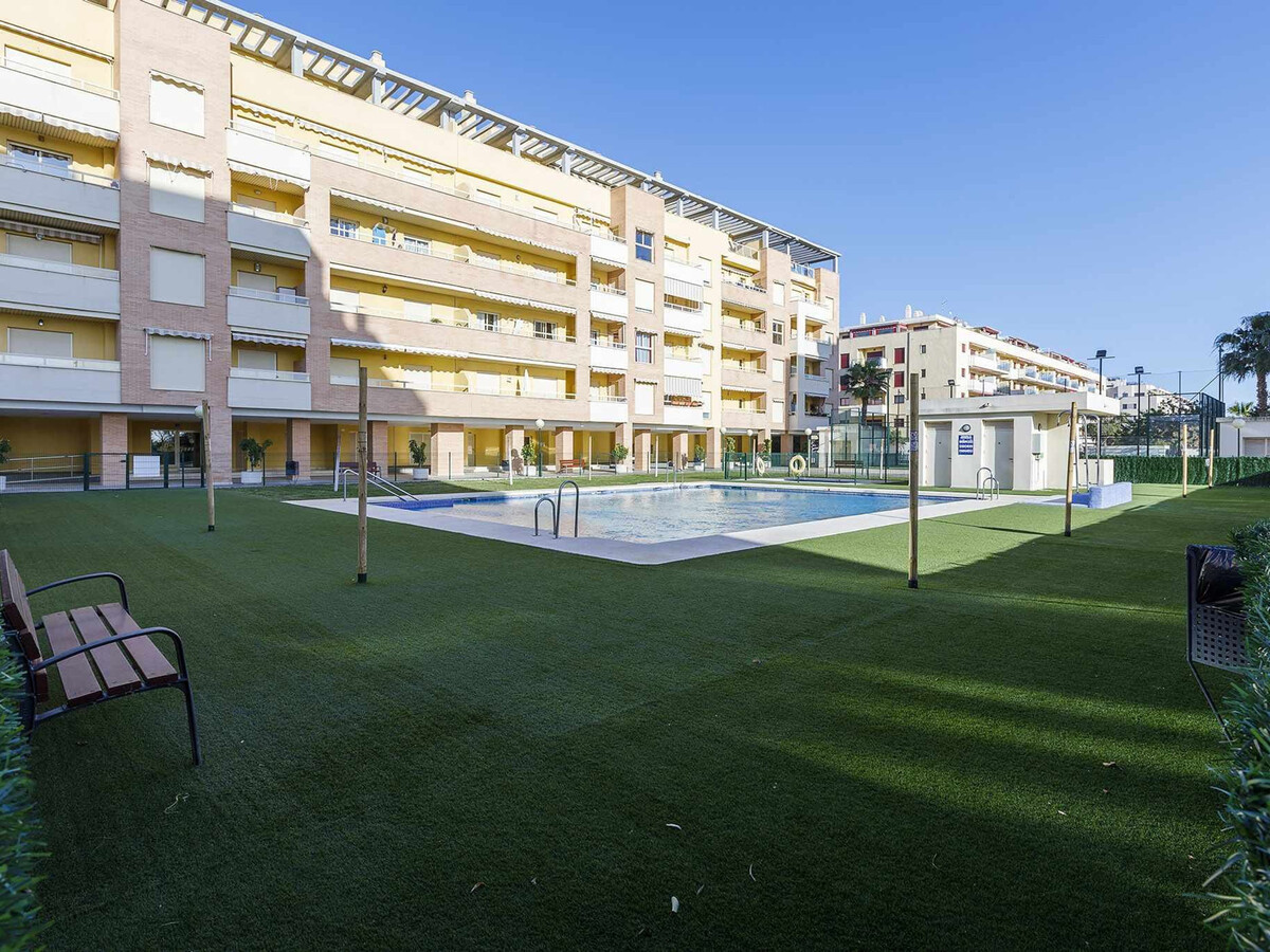 Appartement 3 chambres Torre del Mar, piscine et parking - Photo 1