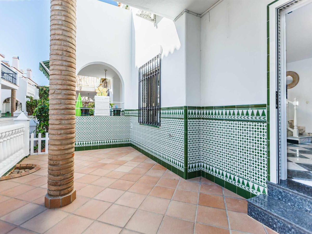 Maison 4 chambres Algarrobo Costa avec piscine collective - Photo 18