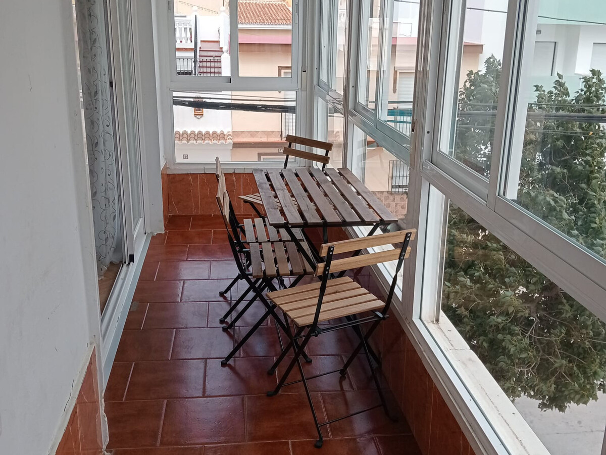 Appartement 2 chambres Torre del Mar avec piscine - Photo 2