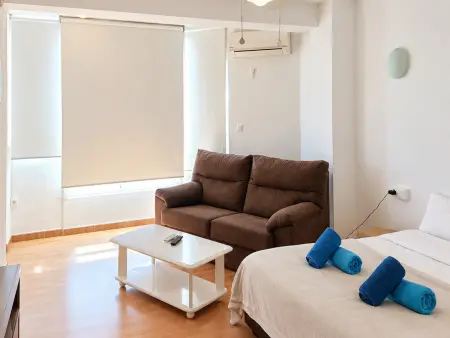Studio 35m² Torre del Mar, piscine & wifi : photo 3