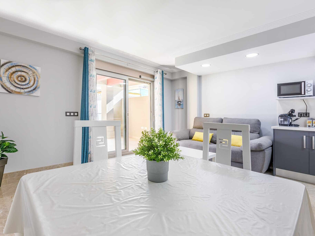 Appartement moderne 2 chambres, 40 m² de terrasse - Photo 15