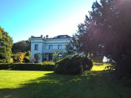 Château restauré 8 personnes à Couvin avec spa : photo 4