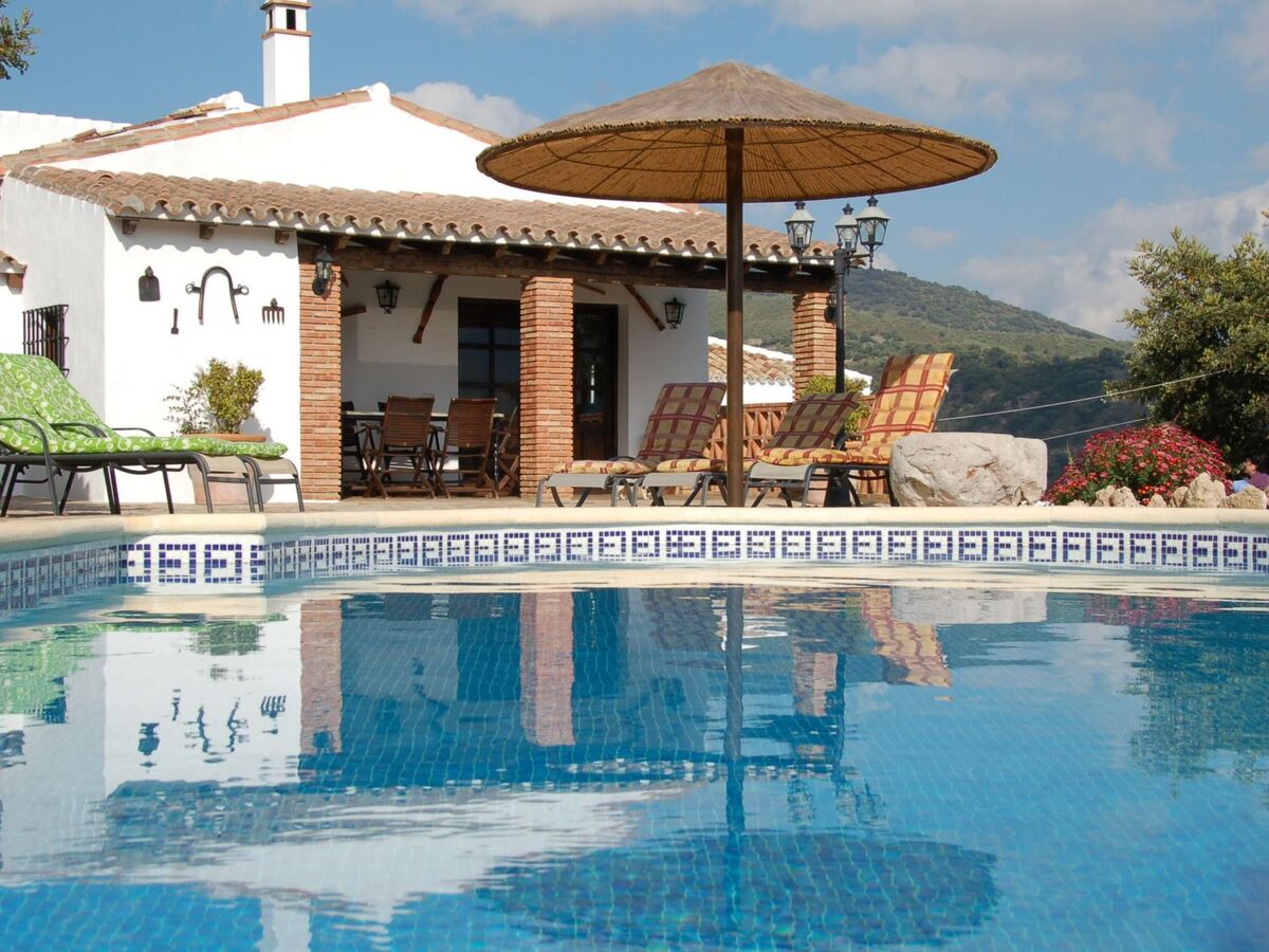 Villa Lagarin, maison de campagne avec piscine privée - Photo 1