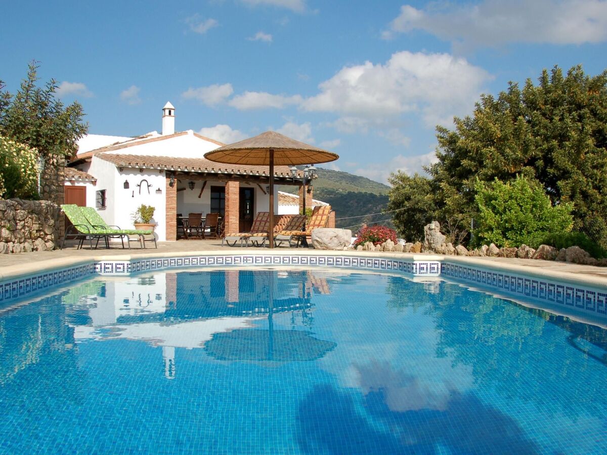 Villa Lagarin, maison de campagne avec piscine privée - Photo 4