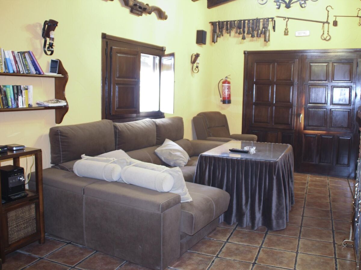 Villa Lagarin, maison de campagne avec piscine privée - Photo 8