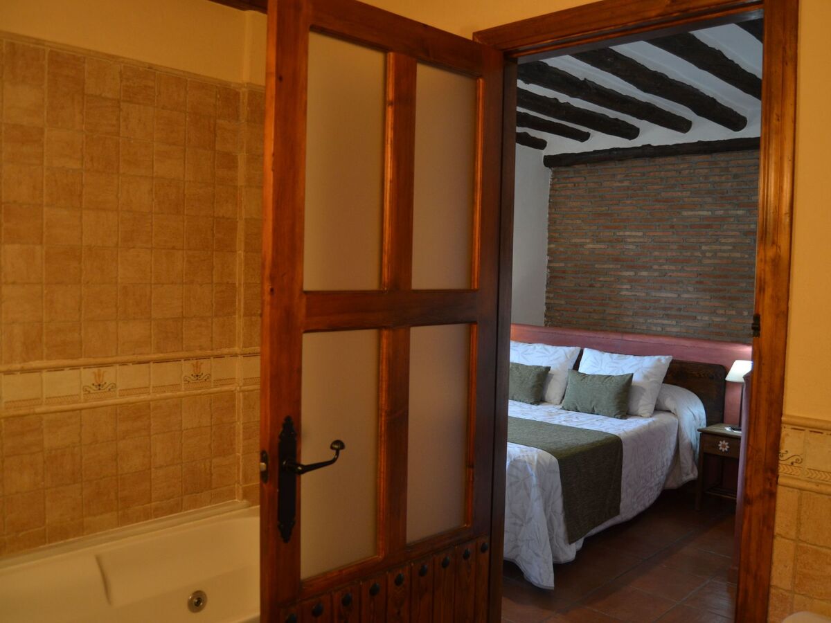 Maison rustique Valor, piscine et jardin en domaine - Photo 12